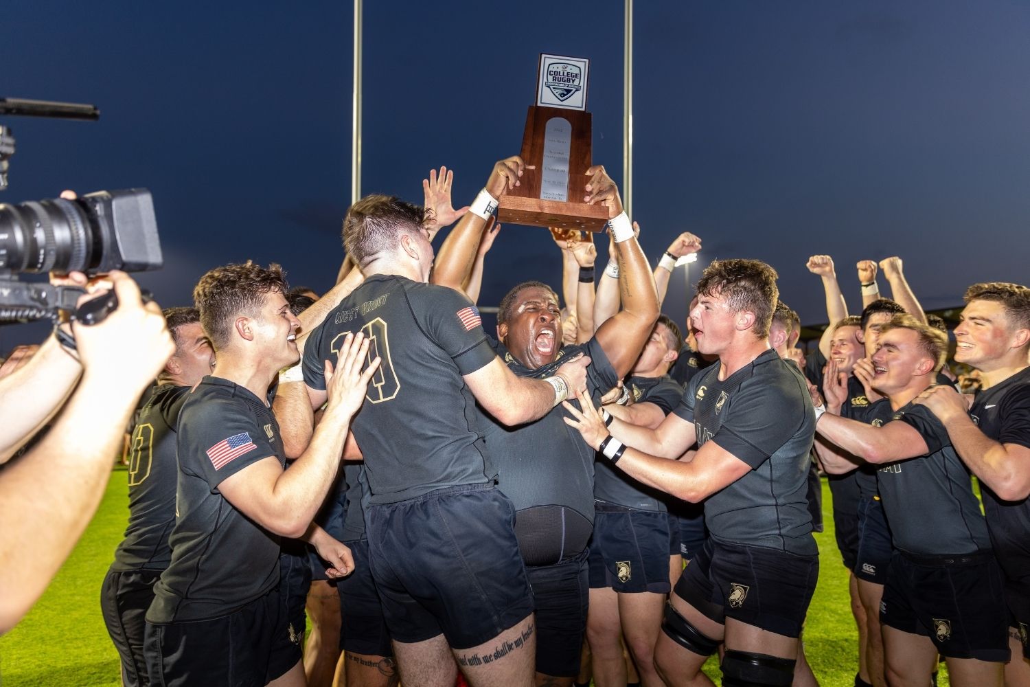 D1A MEN’S BRACKET SET